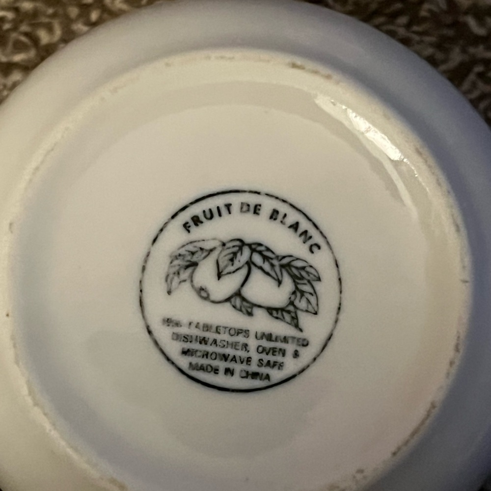 Tabletops Fruit de Blanc Sugar Bowl - Picture 5 of 5